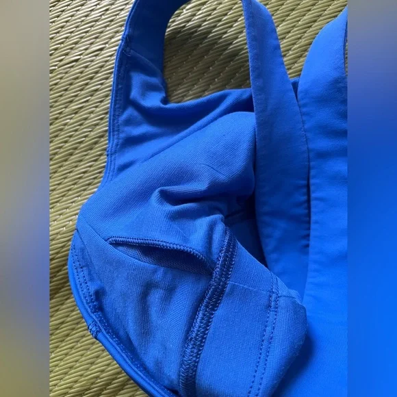 Lululemon Beat The Heat Bra Pipe Dream Blue Size 6 - Picture 7 of 11